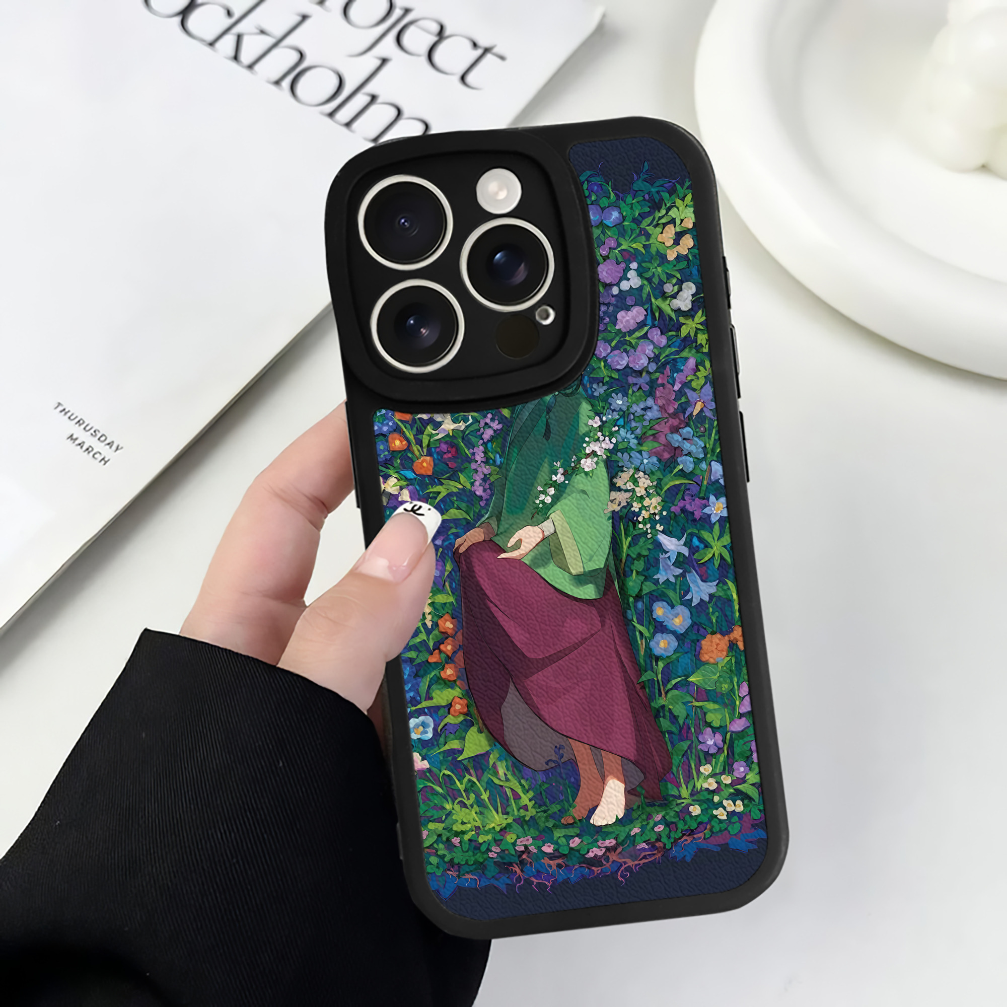 （画像用） 薬屋のひとりごと The Apothecary Diaries 【iPhone 16シリーズ対応】シリコンスマホケース（レザー調） 材質：シリコン